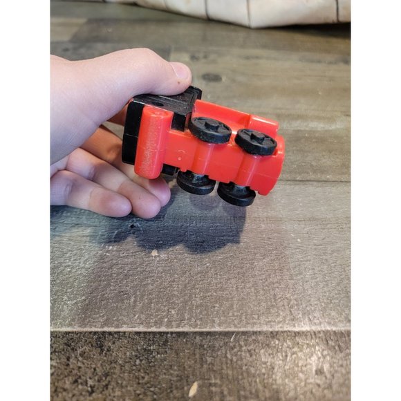 Disney Big Thunder Mountain Winnie the Pooh train look through toy figure - Picture 5 of 6